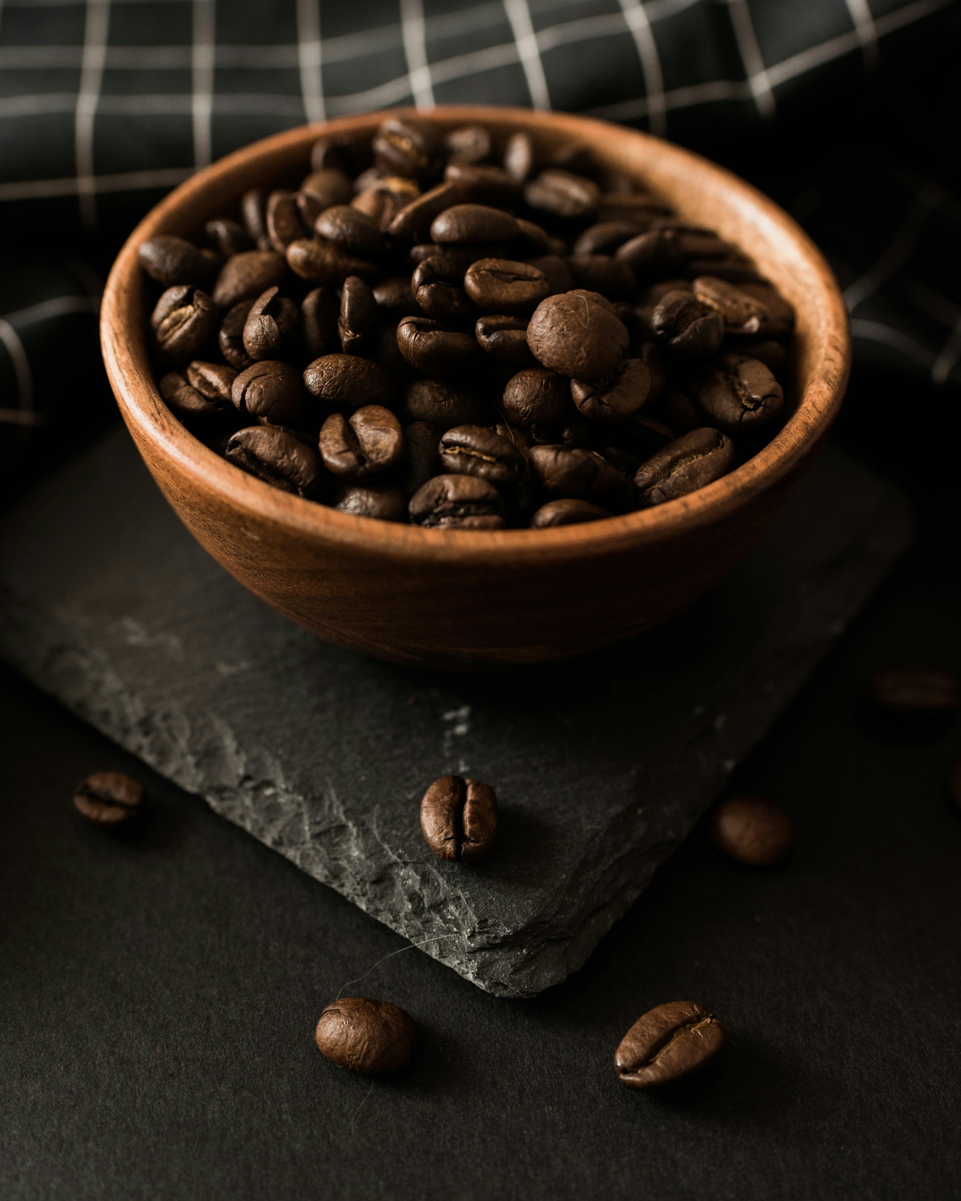 Dark roasted coffee beans 